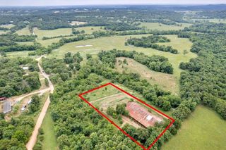 S Pleasant Valley Road, Gentry, AR 72734