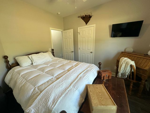 2823 Old Gilliard Road, Holly Hill, SC 29059