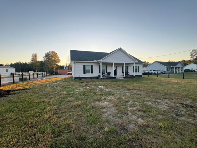 2823 Old Gilliard Road, Holly Hill, SC 29059