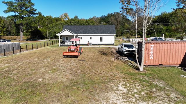 2823 Old Gilliard Road, Holly Hill, SC 29059