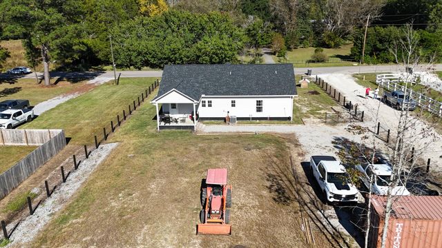 2823 Old Gilliard Road, Holly Hill, SC 29059