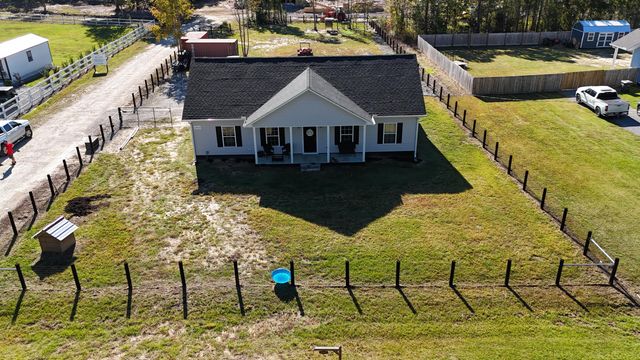 2823 Old Gilliard Road, Holly Hill, SC 29059