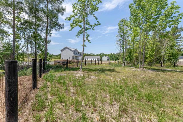 2823 Old Gilliard Road, Holly Hill, SC 29059