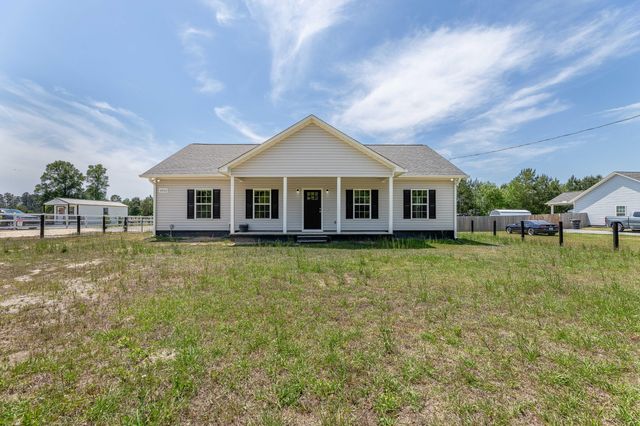 2823 Old Gilliard Road, Holly Hill, SC 29059