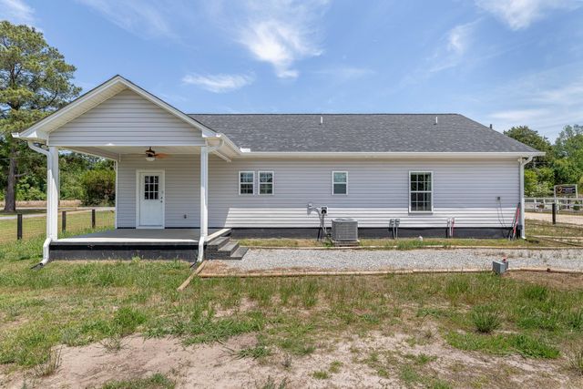 2823 Old Gilliard Road, Holly Hill, SC 29059