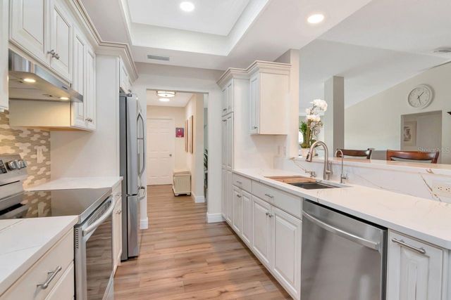 7711 GULF WAY, Hudson, FL 34667