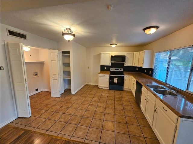 6417 Casa Vista Drive, Garland, TX 75043