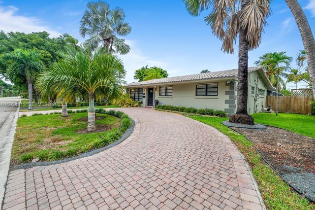 1047 Buchanan St, Hollywood, FL 33019