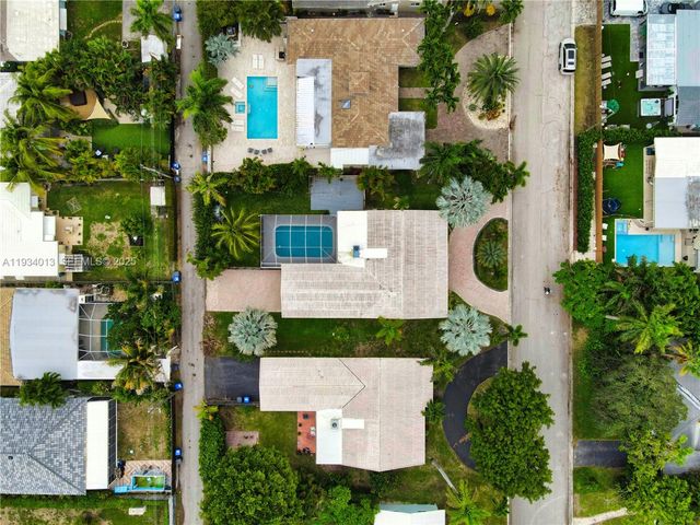 1047 Buchanan St, Hollywood, FL 33019