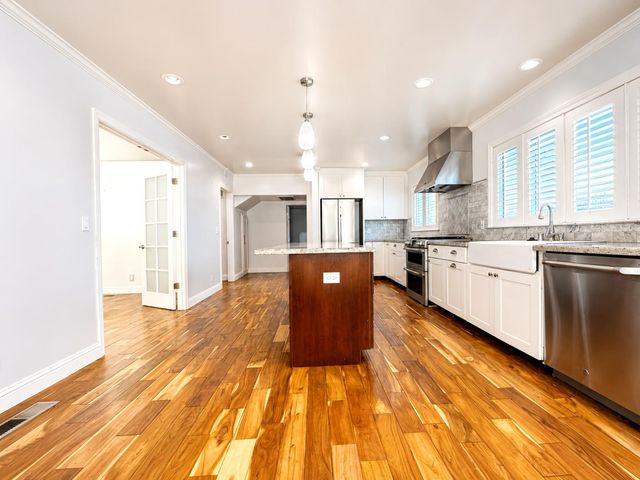 1257 Magnolia, San Carlos, CA 94070