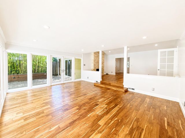 1257 Magnolia, San Carlos, CA 94070