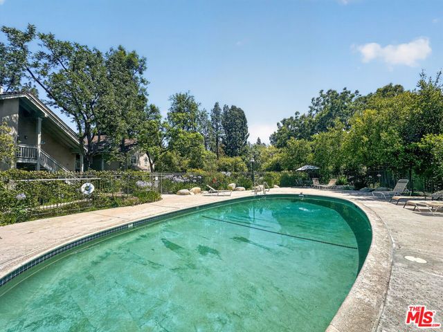 7131 Farralone Avenue 46, Canoga Park (los Angeles), CA 91303