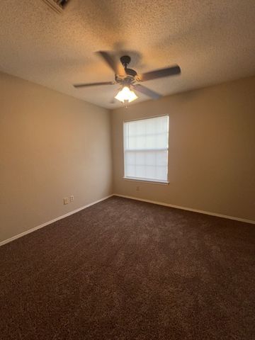 938 Gable Avenue, Duncanville, TX 75137
