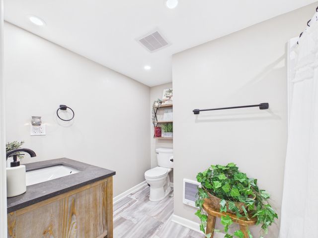 1187 Madison Street S, Shakopee, MN 55379