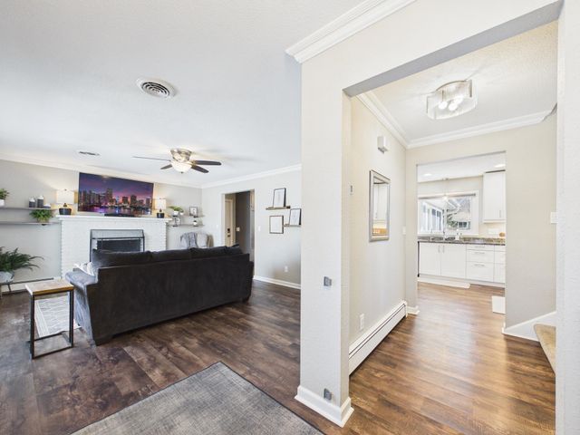 1187 Madison Street S, Shakopee, MN 55379