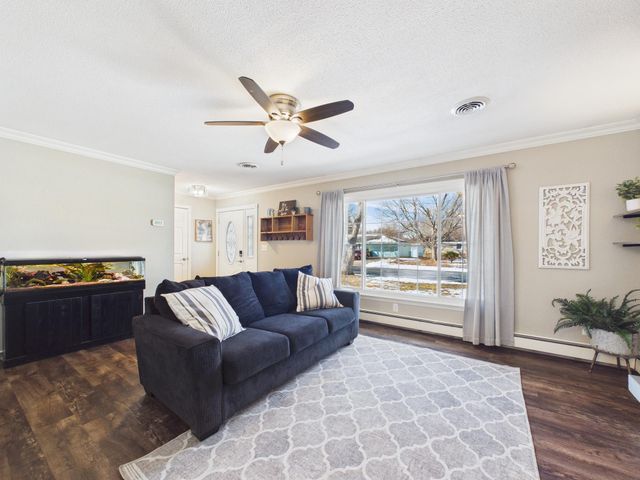 1187 Madison Street S, Shakopee, MN 55379