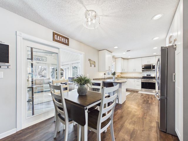 1187 Madison Street S, Shakopee, MN 55379