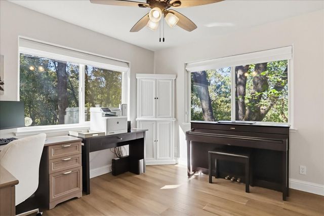 18639 Fay Ridge Ct, Grass Valley, CA 95949