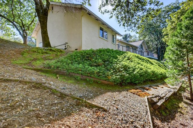 18639 Fay Ridge Ct, Grass Valley, CA 95949