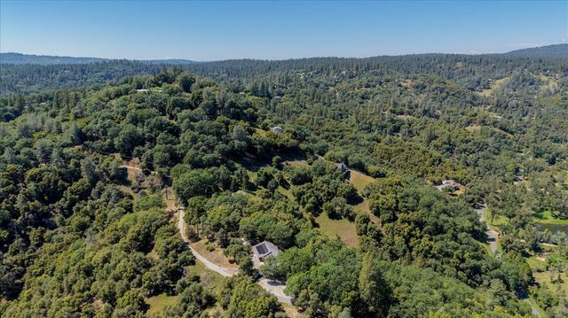 18639 Fay Ridge Ct, Grass Valley, CA 95949