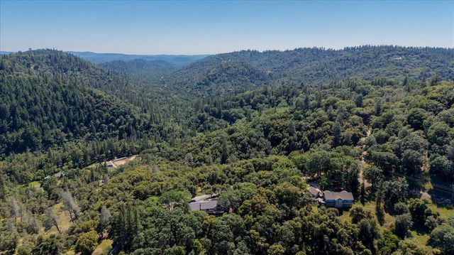 18639 Fay Ridge Ct, Grass Valley, CA 95949