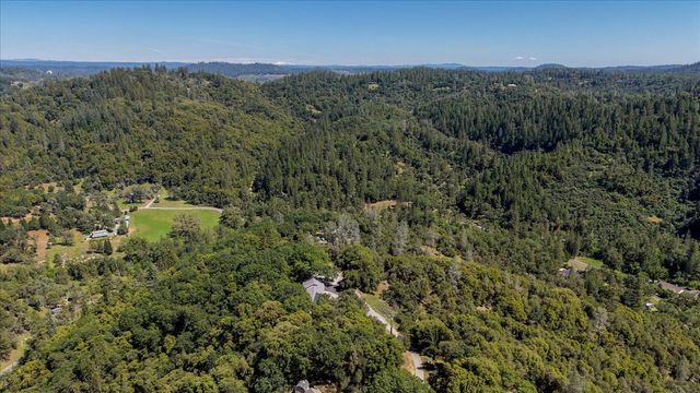 18639 Fay Ridge Ct, Grass Valley, CA 95949
