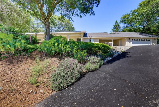 18639 Fay Ridge Ct, Grass Valley, CA 95949