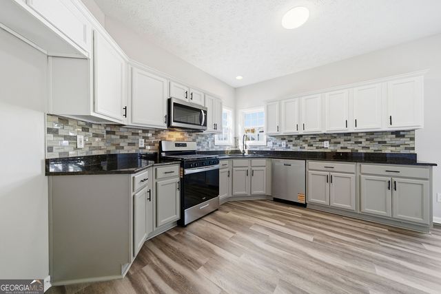 300 Emerald Way, Senoia, GA 30276