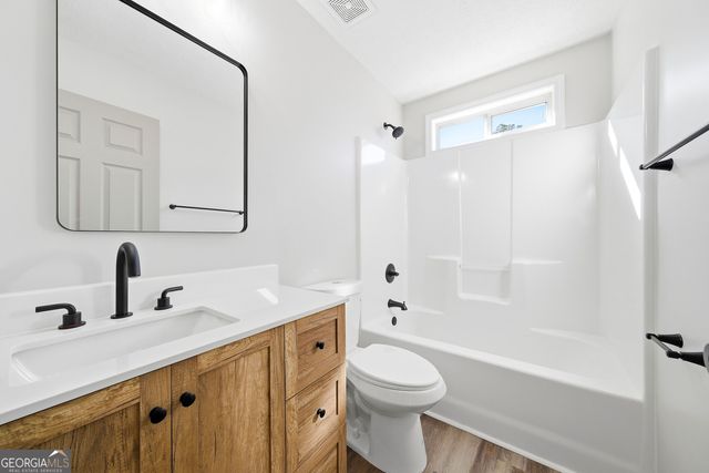 300 Emerald Way, Senoia, GA 30276