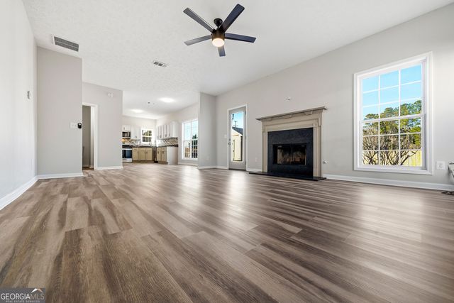 300 Emerald Way, Senoia, GA 30276