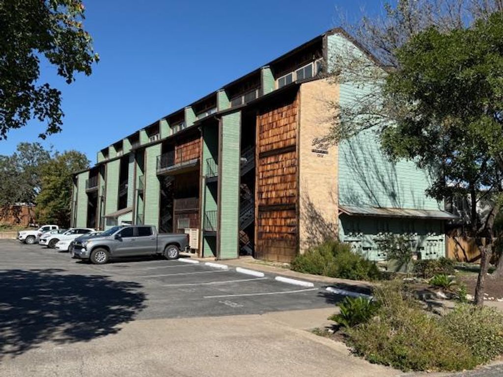 1214 Baron HIlls Dr 207, Austin, TX 78704