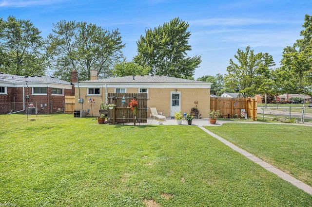 35854 Weideman Street, Clinton Township, MI 48035