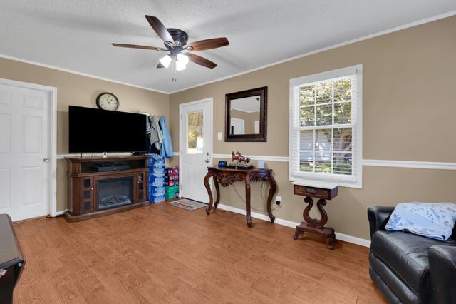 316 Davis St, Cowan, TN 37318