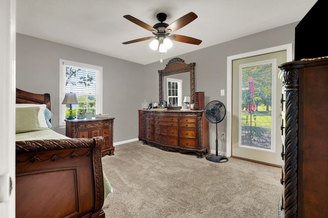 316 Davis St, Cowan, TN 37318