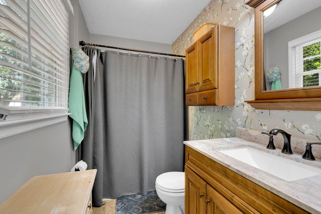 316 Davis St, Cowan, TN 37318