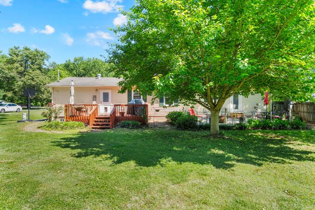 316 Davis St, Cowan, TN 37318