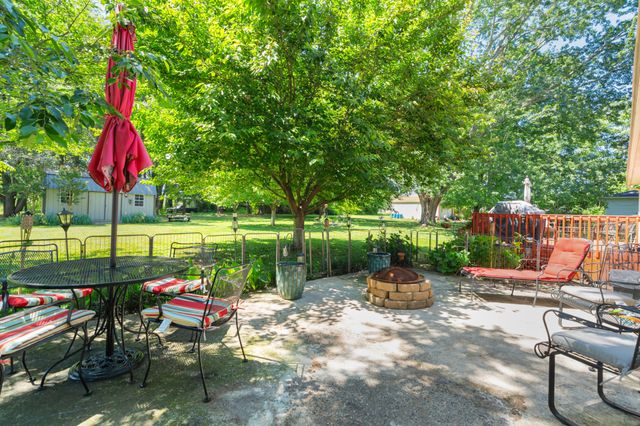 316 Davis St, Cowan, TN 37318