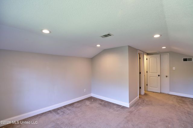 6662 Ahekolo Circle, Diamondhead, MS 39525