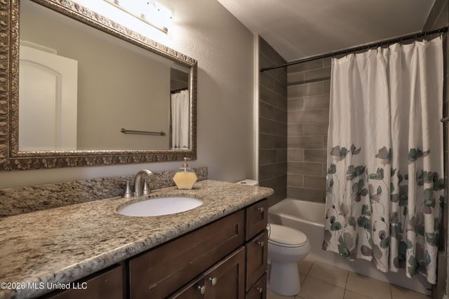 6662 Ahekolo Circle, Diamondhead, MS 39525