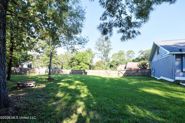 6662 Ahekolo Circle, Diamondhead, MS 39525