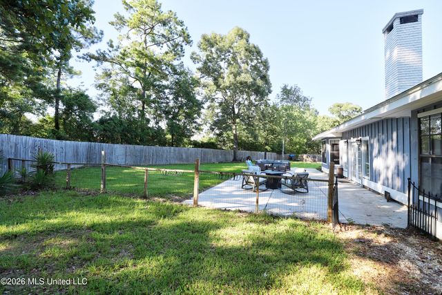 6662 Ahekolo Circle, Diamondhead, MS 39525