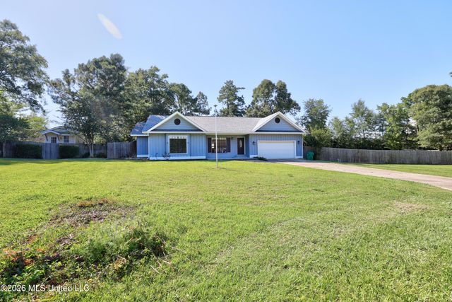 6662 Ahekolo Circle, Diamondhead, MS 39525