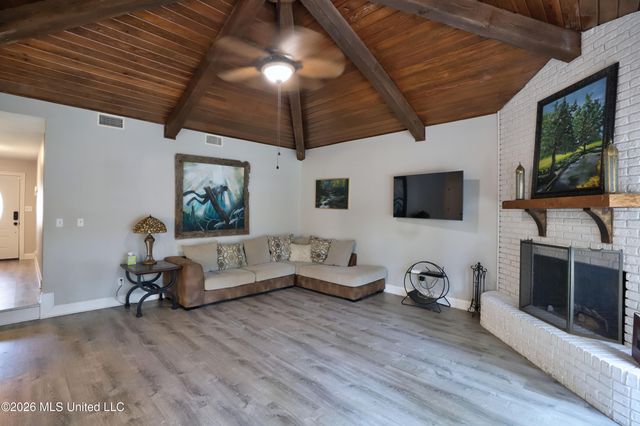 6662 Ahekolo Circle, Diamondhead, MS 39525