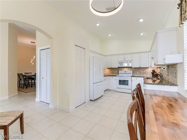 3000 Meandering WAY 201, Fort Myers, FL 33905