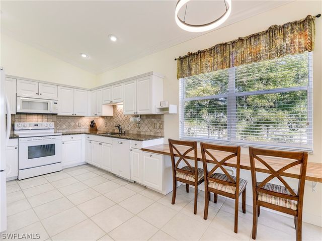 3000 Meandering WAY 201, Fort Myers, FL 33905