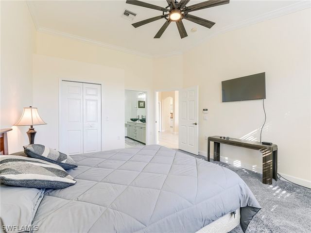 3000 Meandering WAY 201, Fort Myers, FL 33905