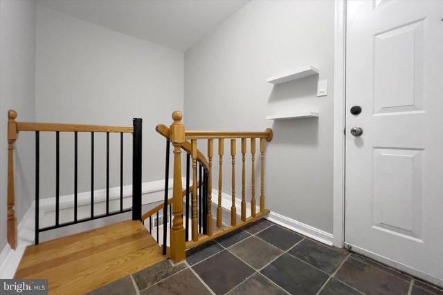 1100 Quaker Hill Dr Apt 10, Alexandria, VA 22314