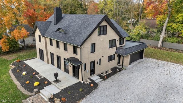 1555 W Market Street, Akron, OH 44313