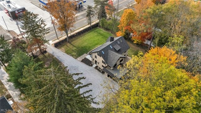 1555 W Market Street, Akron, OH 44313