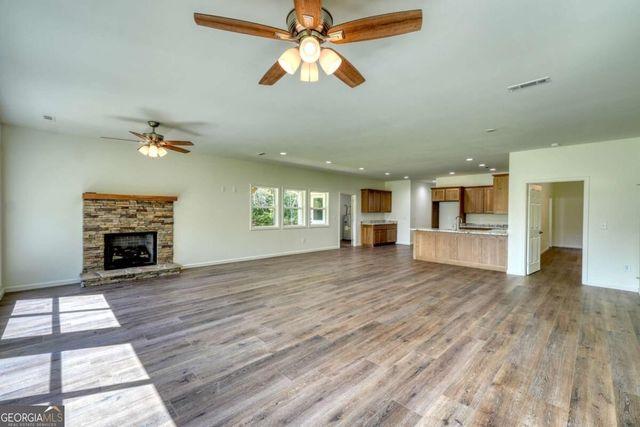 590 Pinebrook Drive, Blairsville, GA 30512